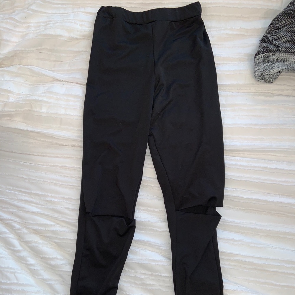 Black leggings